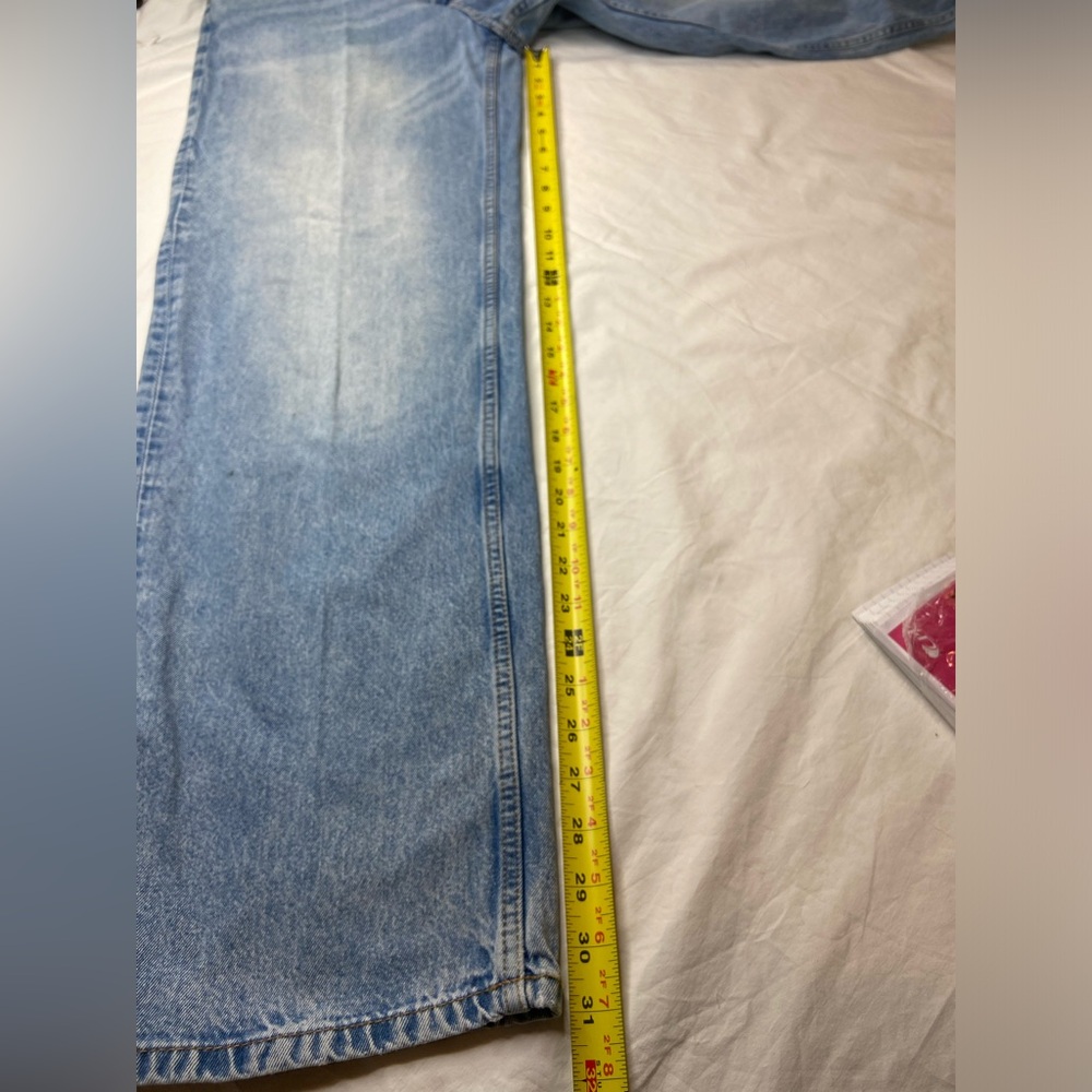 H&M Divided Light Blue‎ High-Waist Straight Jeans Size 4 zipper close - Picture 7 of 16